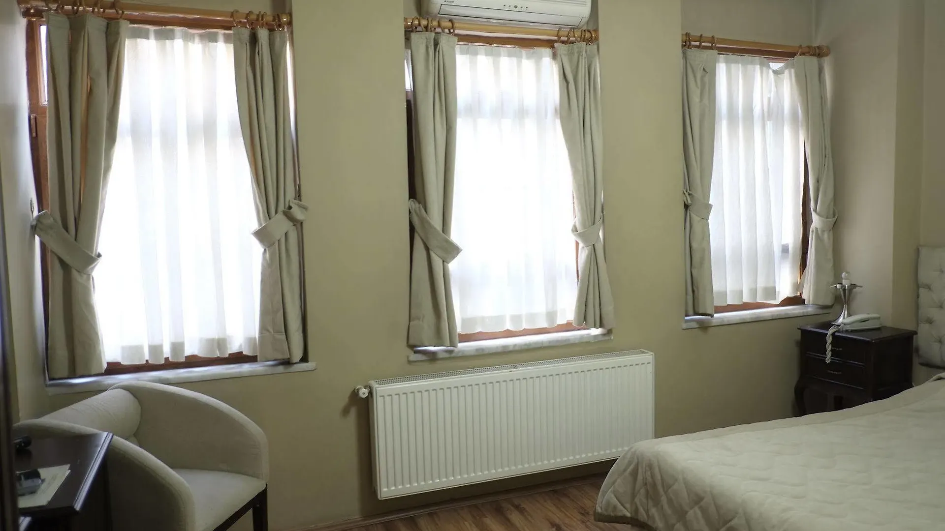 Dora Hotel Istanbul 3*,